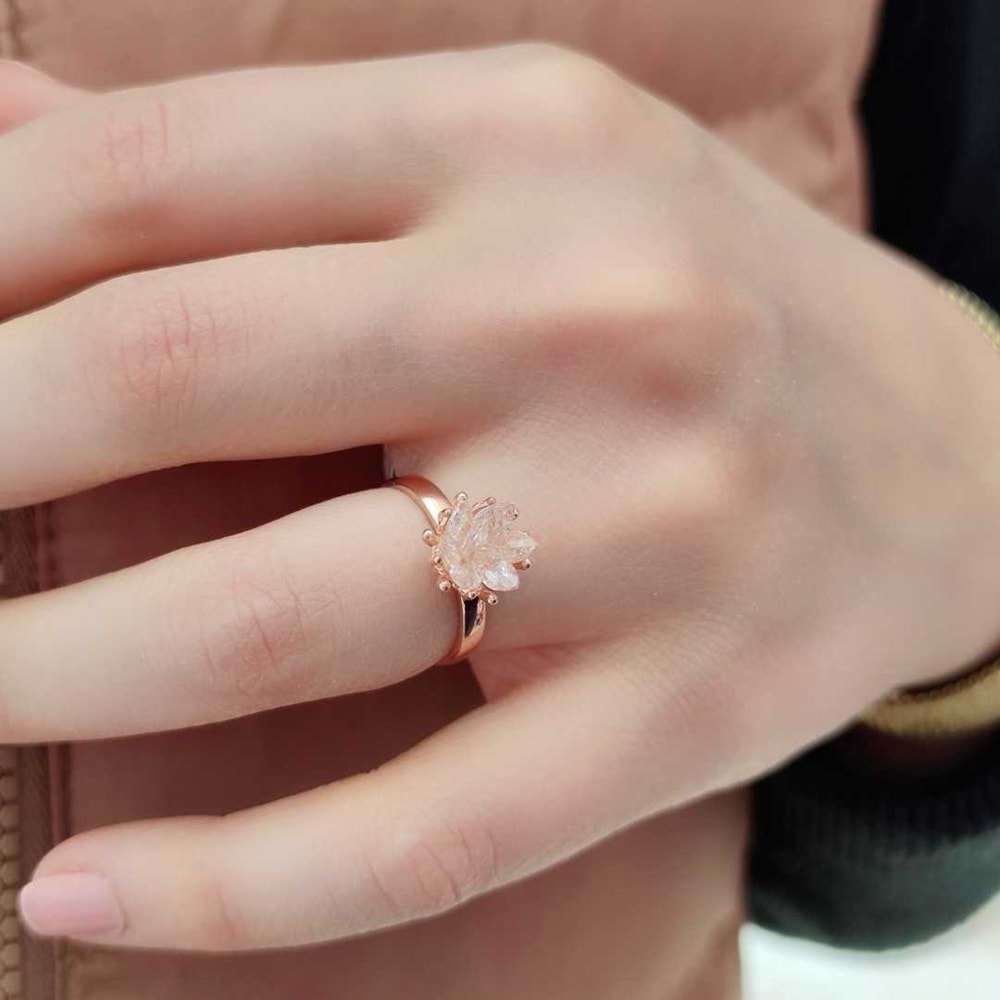 LOTUS ÇİÇEĞİ ZİRKON TAŞLI GÜMÜŞ YÜZÜK - ROSE BAKIR