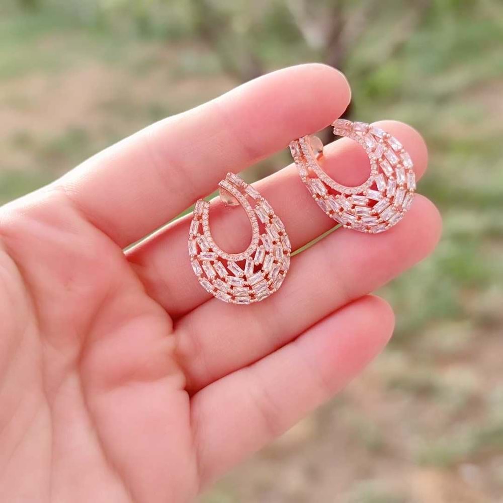 BAGET ZİRKON TAŞ ABİYE GÜMÜŞ KÜPE - ALTIN SARI