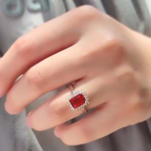 KIRMIZI BAGET GÜMÜŞ YÜZÜK - RODYUM BEYAZ - 14