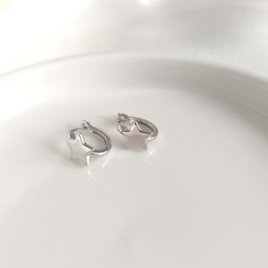 İTHAL DÜZ YILDIZ 10 MM HALKA GÜMÜŞ KÜPE - RODYUM BEYAZ