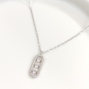 ÜÇ TAŞ GÜMÜŞ KOLYE - RODYUM BEYAZ