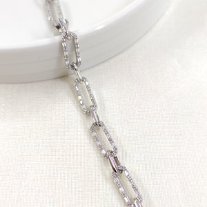 BAGET TAŞLI ATAÇ GÜMÜŞ BİLEKLİK - RODYUM BEYAZ