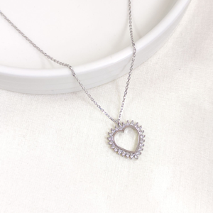 15 MM TAŞLI KALP GÜMÜŞ KOLYE 40+5 CM - RODYUM BEYAZ