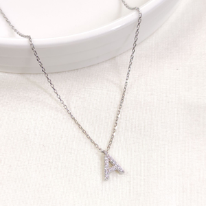 1 CM TAŞLI A HARF GÜMÜŞ KOLYE 40+5 CM - RODYUM BEYAZ