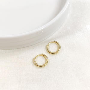 İTHAL 10 MM BOMBELİ GÜMÜŞ HALKA KÜPE - ALTIN SARI