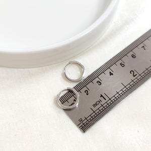 İTHAL 10 MM BOMBELİ GÜMÜŞ HALKA KÜPE