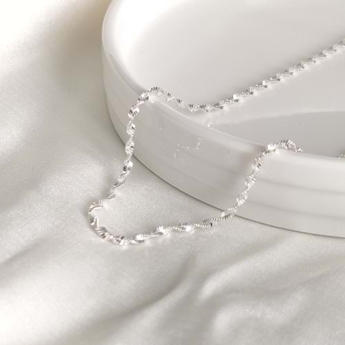 İTHAL PARLAK 2, MM 56 CM BURGU HALAT GÜMÜŞ ZİNCİR KOLYE