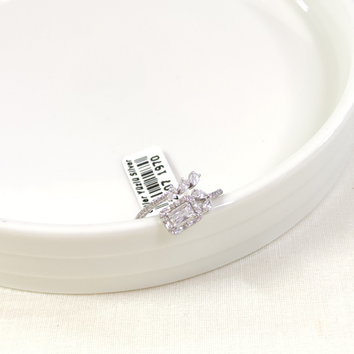 İTHAL BAGET DAMLA TAŞLI GÜMÜŞ YÜZÜK