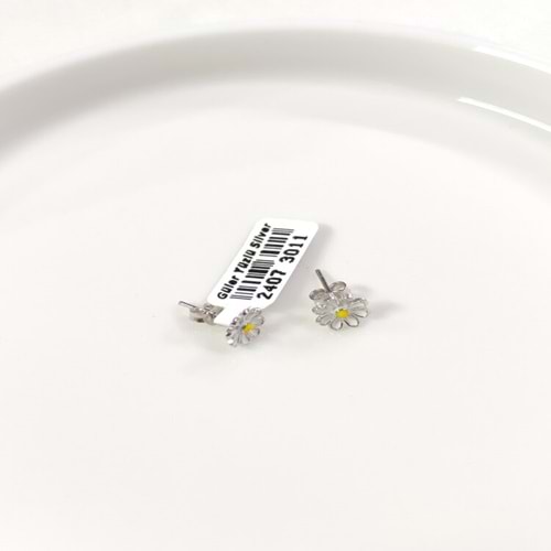 7 MM MİNELİ PAPATYA GÜMÜŞ ÇİVİ KÜPE