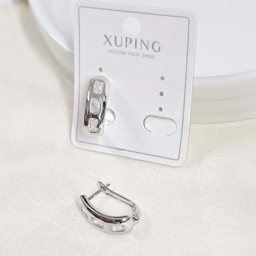 XUPING 15 MM TAŞLI OVAL HALKA KÜPE BEYAZ