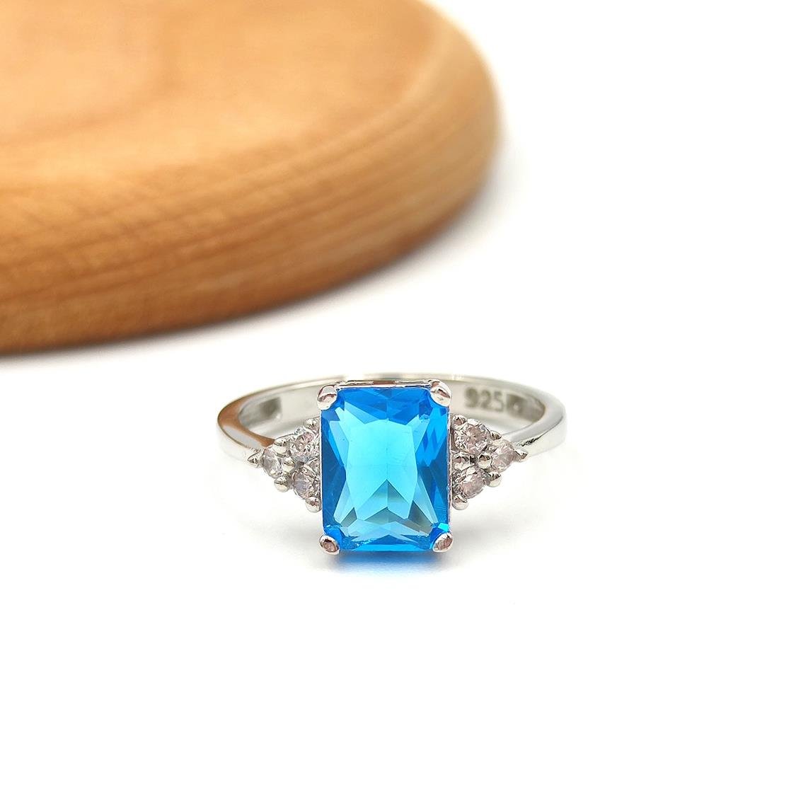 BLUE TOPAZ TAŞLI BAGET GÜMÜŞ YÜZÜK