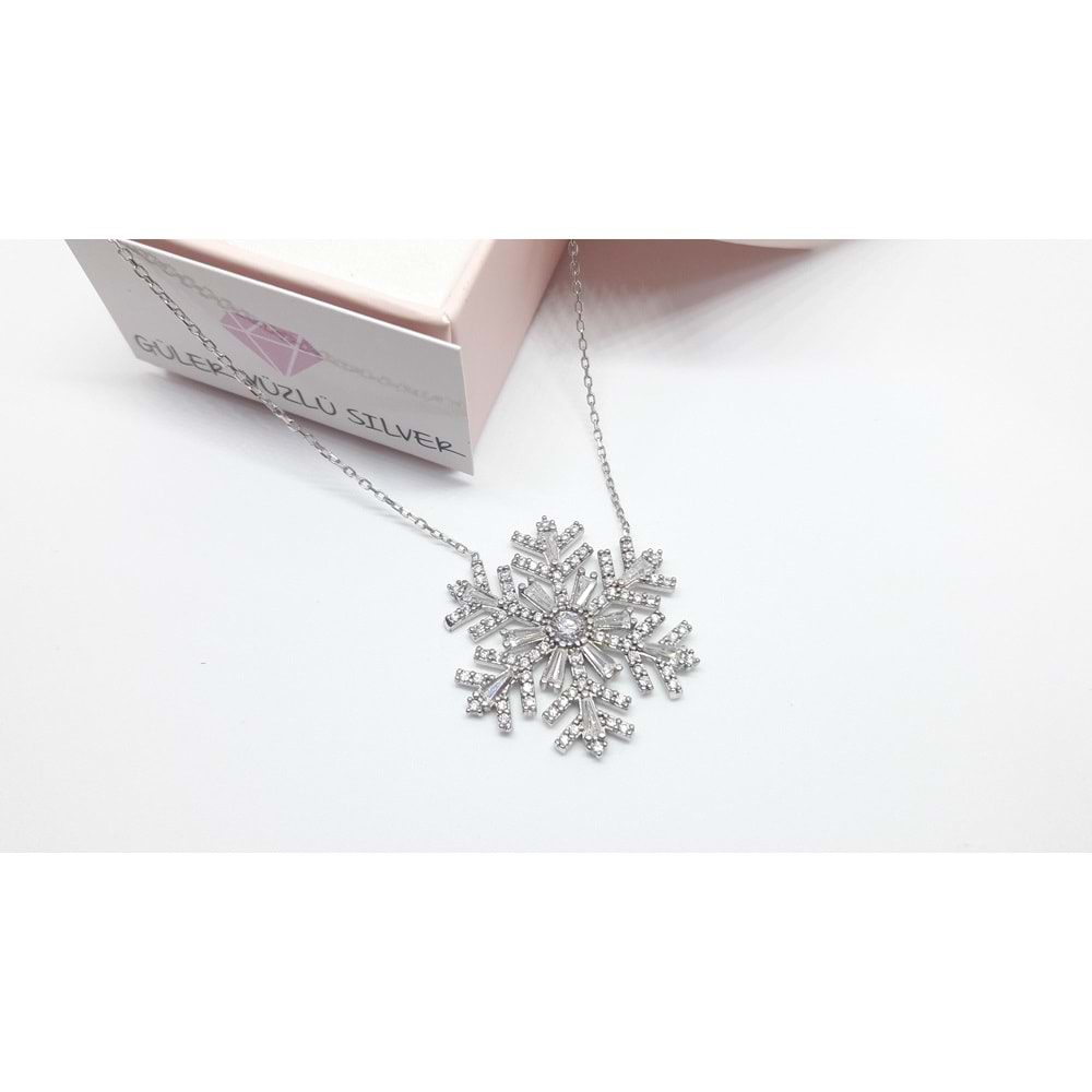 BAGET TAŞLI KARTANESİ GÜMÜŞ KOLYE