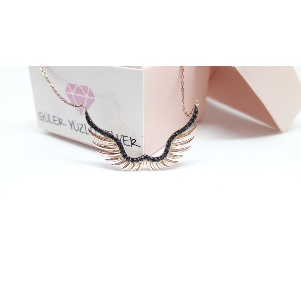 TEK SIRA SİYAH TAŞLI KANAT GÜMÜŞ KOLYE