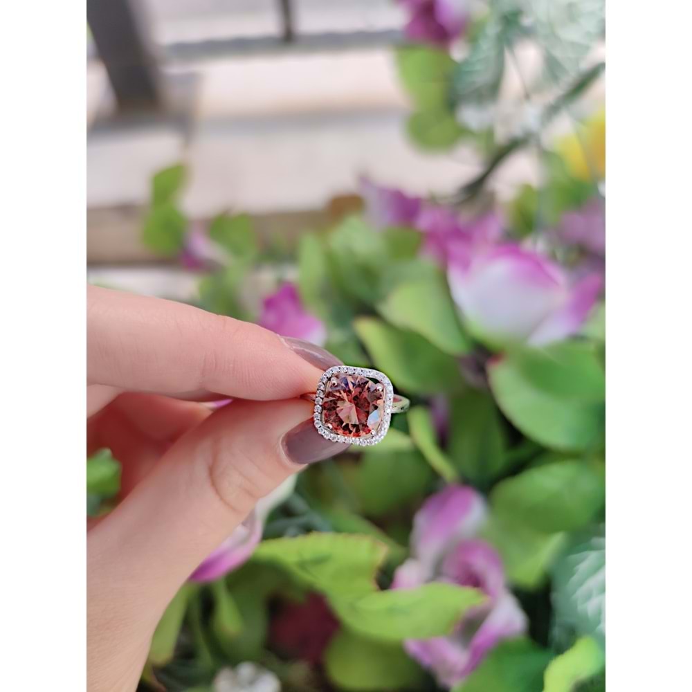 SULTANİT TAŞLI GÜMÜŞ YÜZÜK G9606