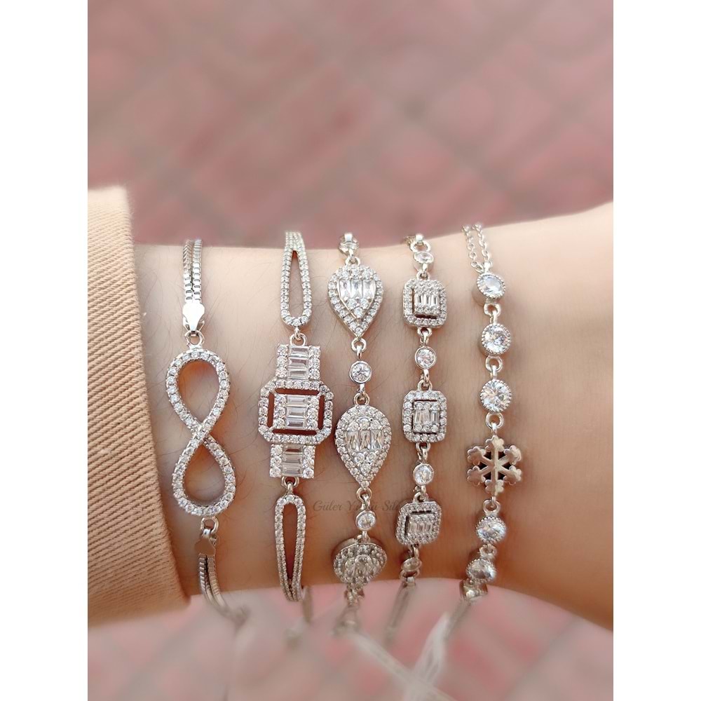 ZİRKON TAŞLI ÇİFT KÜP ZİNCİRLİ SONSUZLUK GÜMÜŞ BİLEKLİK