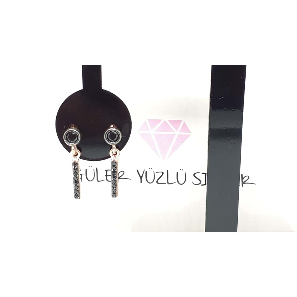 SALLANTILI ONİX TAŞLI VİDALI ÇUBUK GÜMÜŞ KÜPE