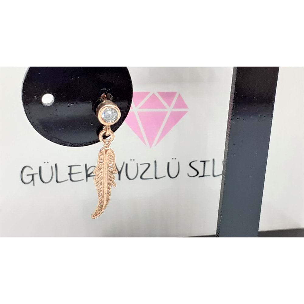 SALLANTILI ÇİVİ TÜY GÜMÜŞ KÜPE (TEK)