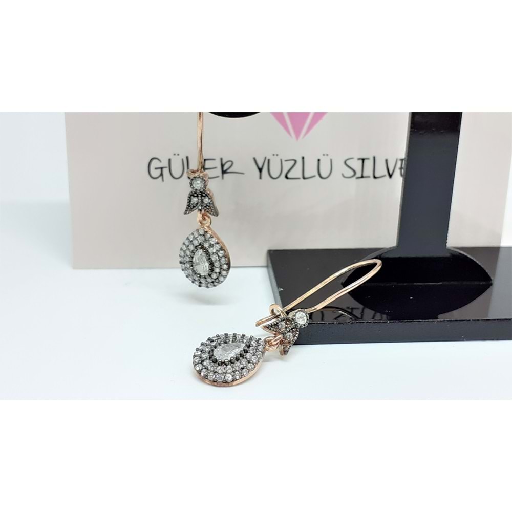 DAMLA ELMAS MONTÜRLÜ SALLANTILI GÜMÜŞ KÜPE