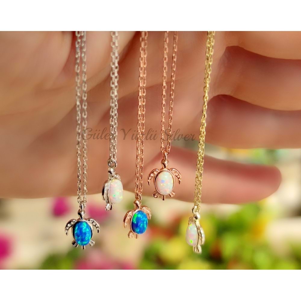 BEYAZ OPAL MİNİ KAPLUMBAĞA GÜMÜŞ KOLYE - ALTIN KAPLAMA (SARI)