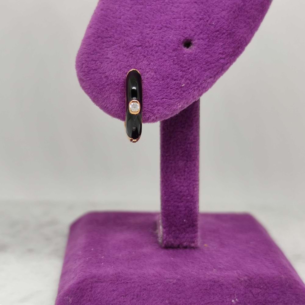 SİYAH MİNELİ TEK GÜMÜŞ HALKA KÜPE - ROSE BAKIR