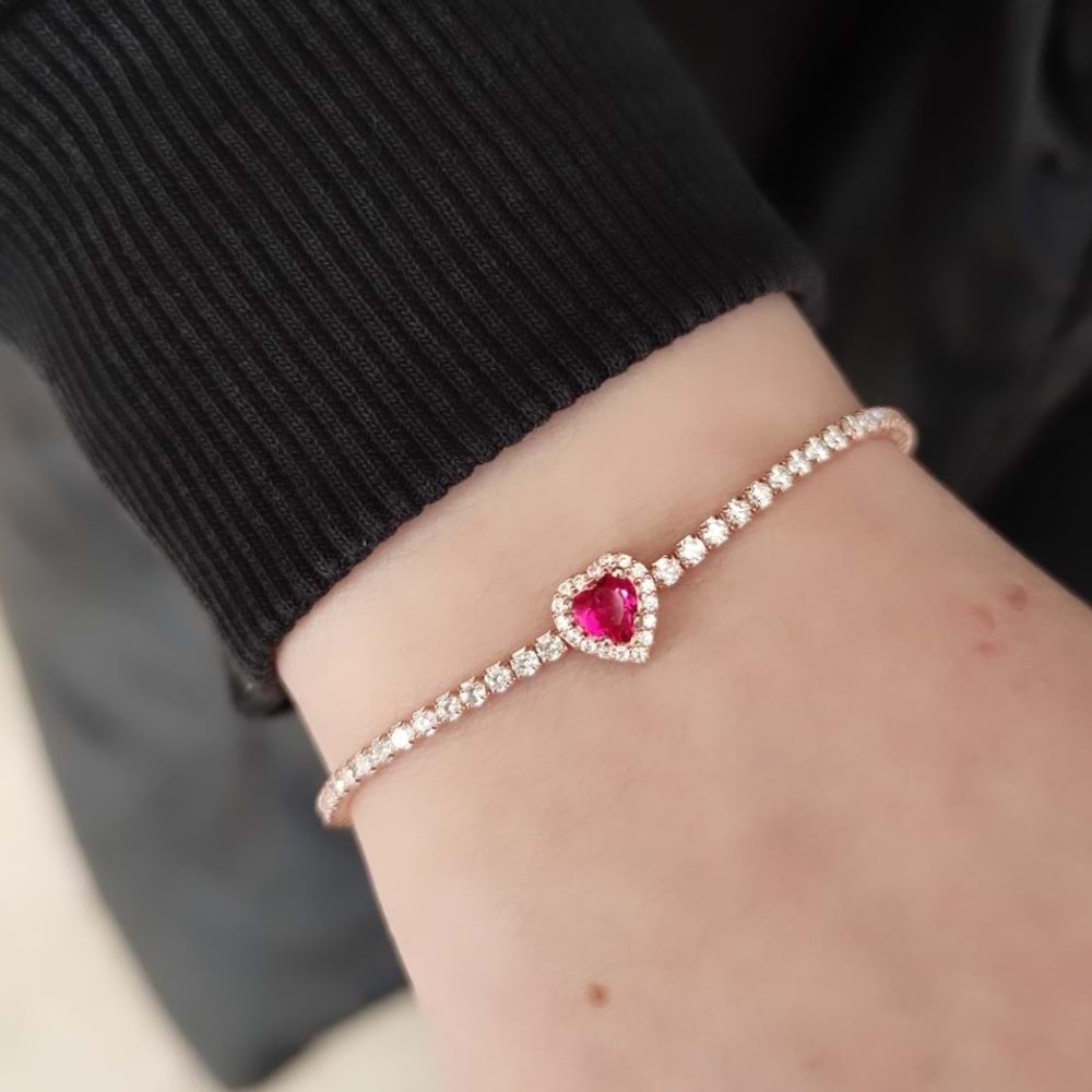 KIRMIZI TAŞLI SU YOLU KALP GÜMÜŞ BİLEKLİK - ROSE BAKIR