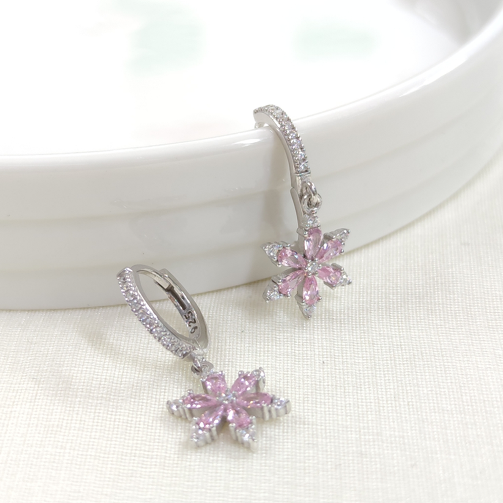 PEMBE LOTUS HALKA GÜMÜŞ KÜPE - RODYUM BEYAZ