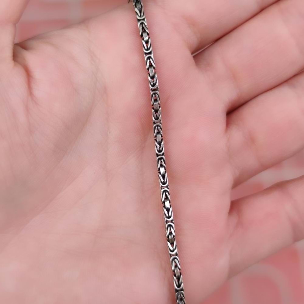 2,3 MM GÜMÜŞ KARE KRAL ZİNCİR BİLEKLİK 21 CM