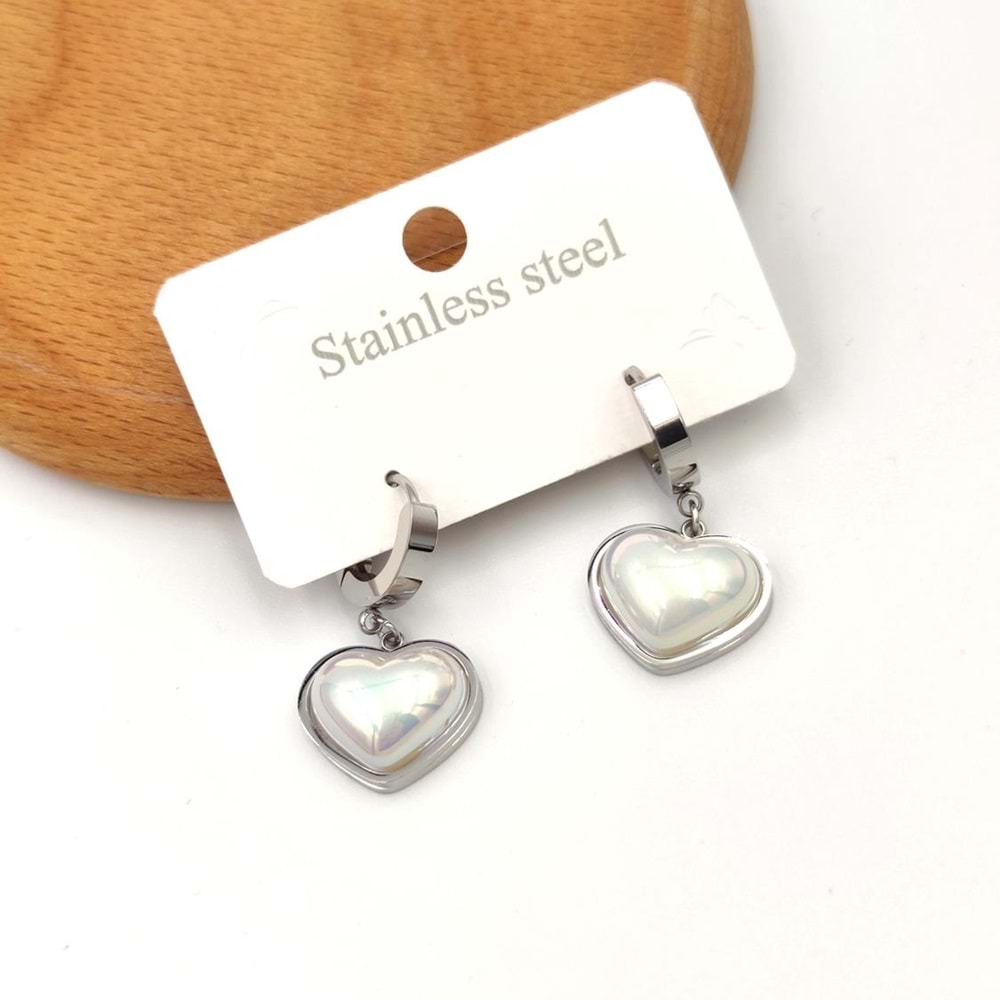 ÇELİK İNCİLİ KALP HALKA KÜPE - BEYAZ