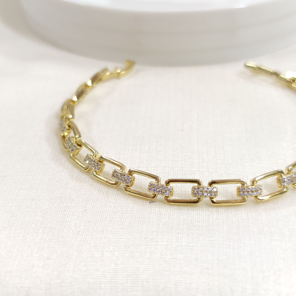 XUPING TAŞ DETAYLI ATAÇ BİLEKLİK GOLD