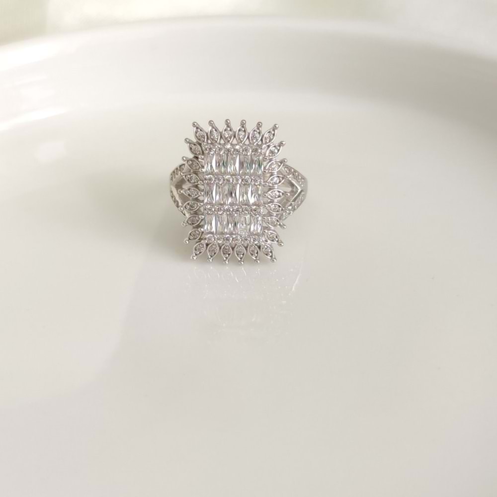 ZİRKON TAŞLI BÜYÜK BAGET GÜMÜŞ YÜZÜK 2 CM - 15