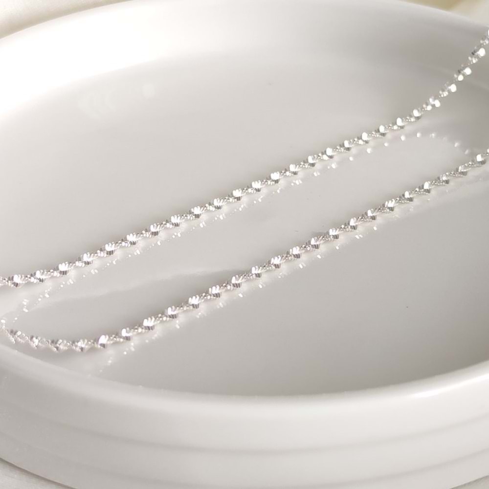 İTHAL PARLAK 2, MM 56 CM BURGU HALAT GÜMÜŞ ZİNCİR KOLYE