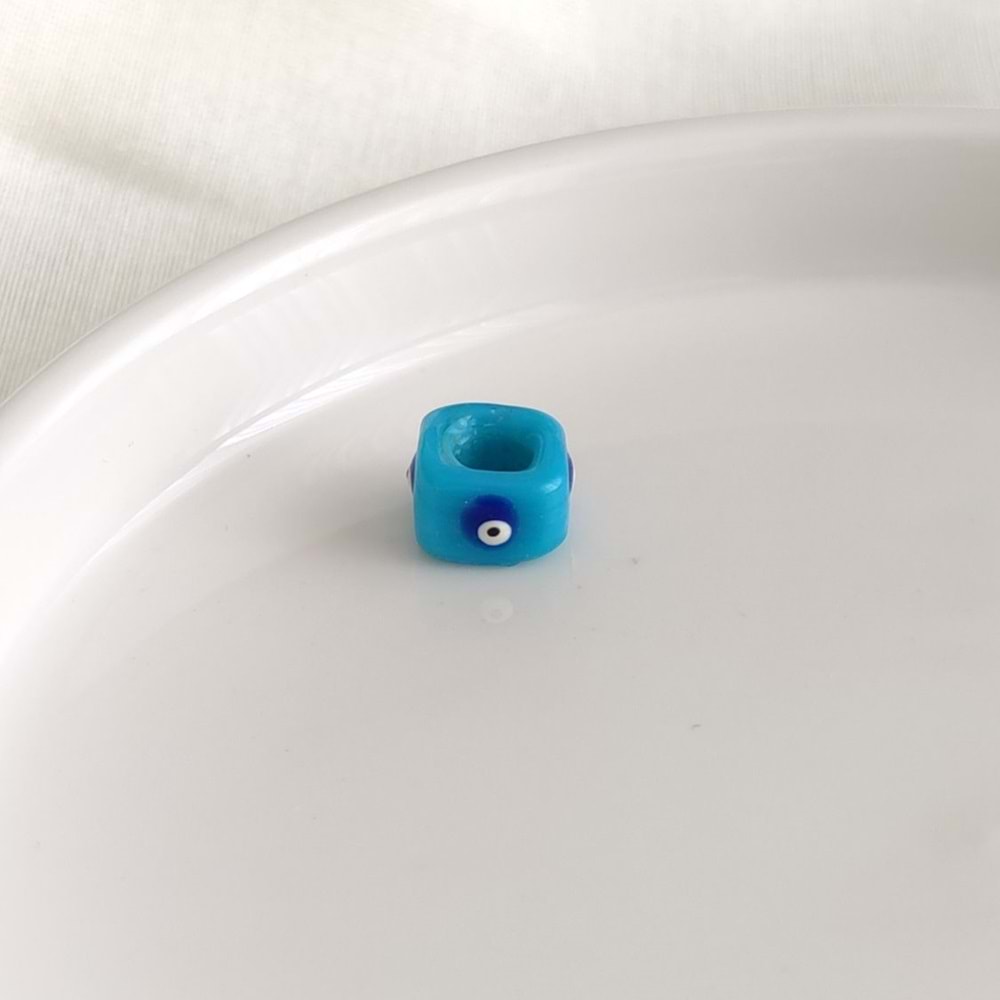 MİNE GÖZLÜ KARE CAM BONCUK 1 ADET - MAVİ