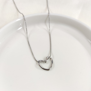 KALP ÇELİK KOLYE - BEYAZ