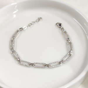 TAŞLI ATAÇ GÜMÜŞ BİLEKLİK 18 CM + 3 CM - RODYUM BEYAZ