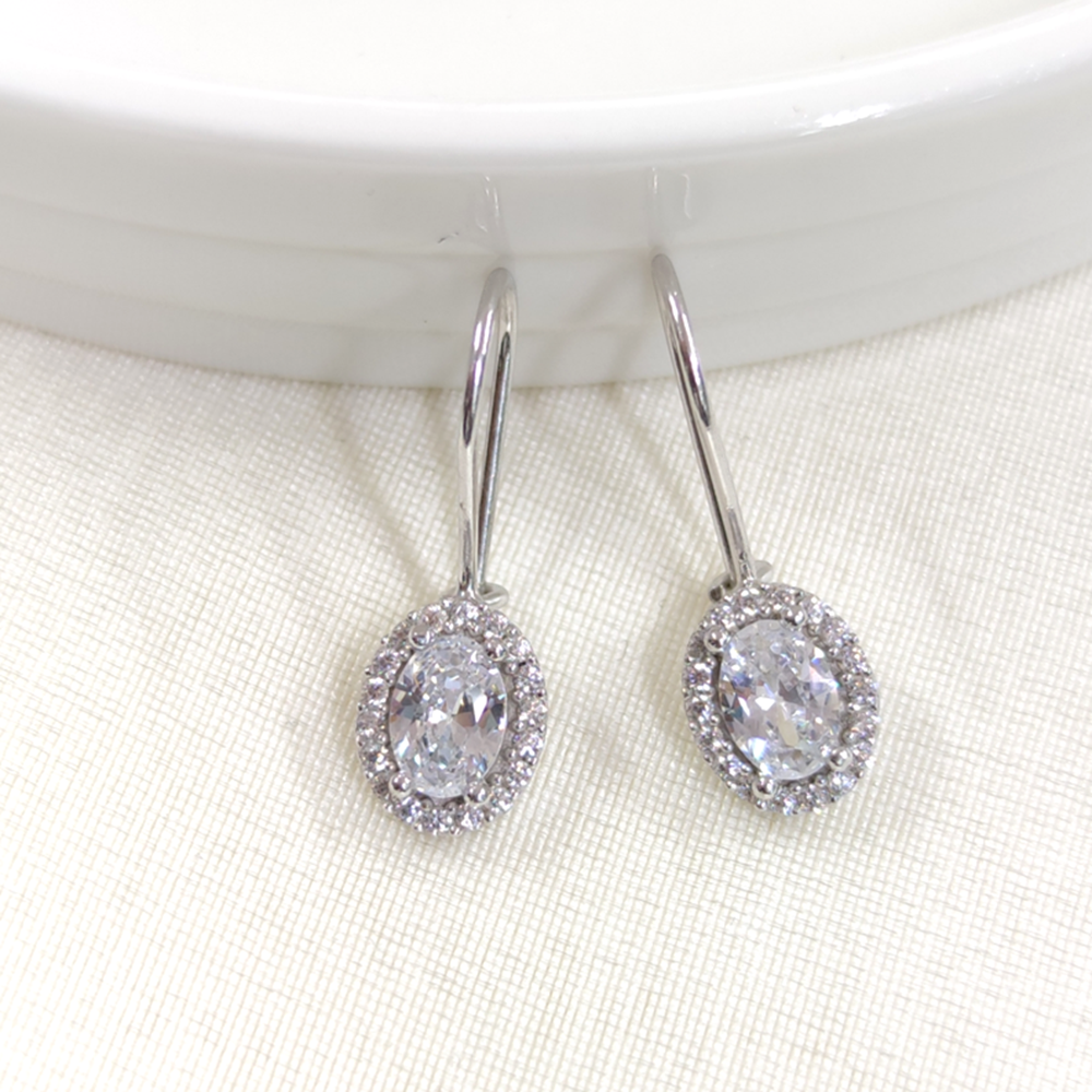 SALLANTILI OVAL HALKA GÜMÜŞ KÜPE - RODYUM BEYAZ