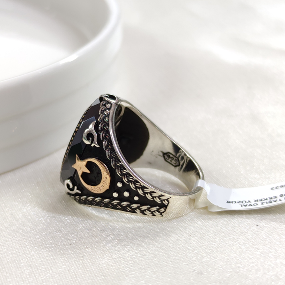 SİYAH TAŞLI OVAL GÜMÜŞ ERKEK YÜZÜK