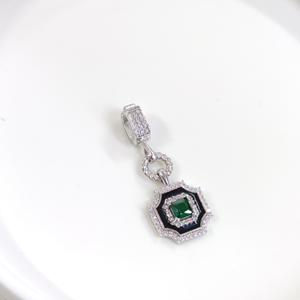 YEŞİL TAŞLI KARE GÜMÜŞ KOLYE UCU