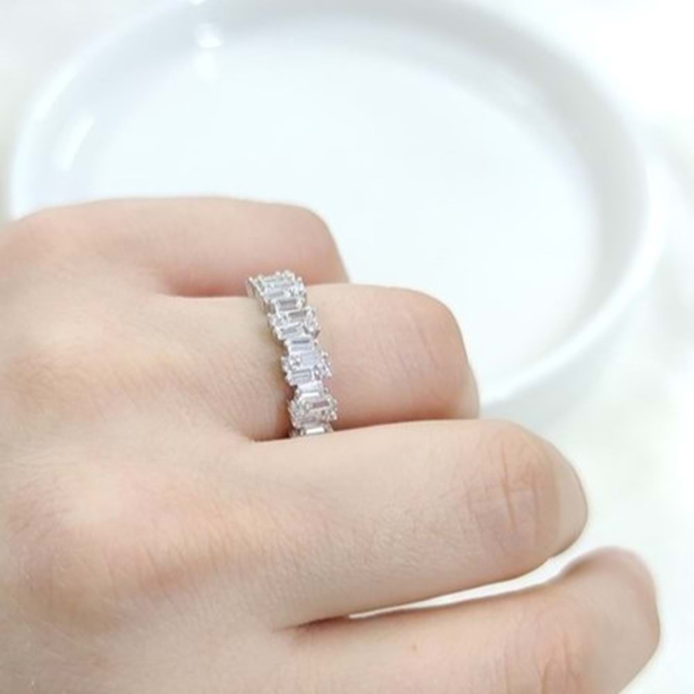 İTHAL YARIM TUR BAGET GÜMÜŞ YÜZÜK