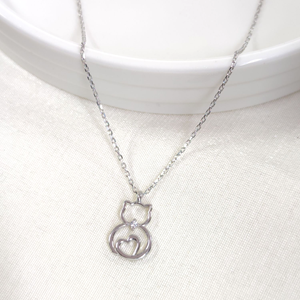 8X15 MM KALP DETAYLI KEDİ GÜMÜŞ KOLYE 40+5 CM