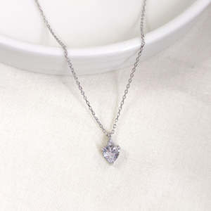 7 MM TEK TAŞ KALP GÜMÜŞ KOLYE 40+5 CM