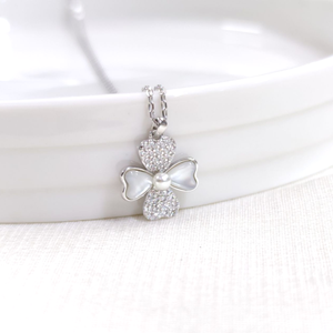 İTHAL TAŞLI SEDEF YONCA GÜMÜŞ KOLYE