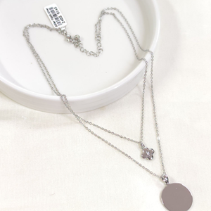 FULLYX 2 CM PLAKA VE ÇİÇEKLİ İKİLİ KOMBİN ZİNCİR KOLYE BEYAZ 40+5 CM