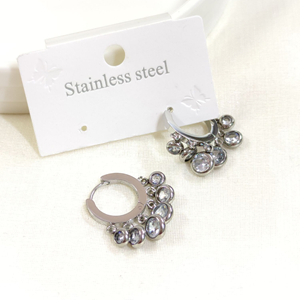 ÇELİK SHAK SALLANTILI TAŞLI HALKA KÜPE