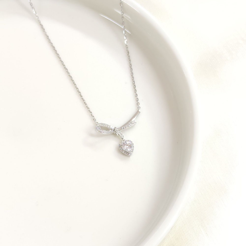 İTHAL 20 MM FİYONK KALP GÜMÜŞ KOLYE