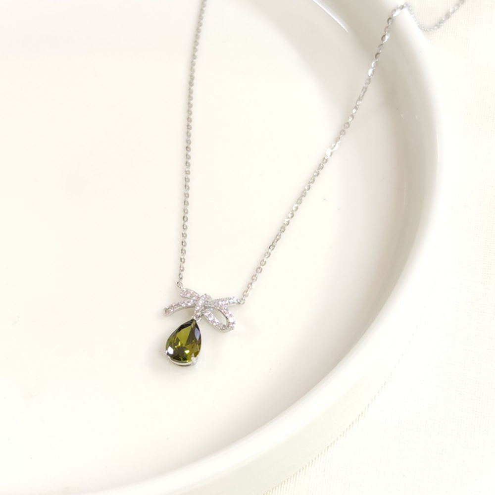 İTHAL 15 MM YEŞİL TAŞLI DAMLA GÜMÜŞ KOLYE