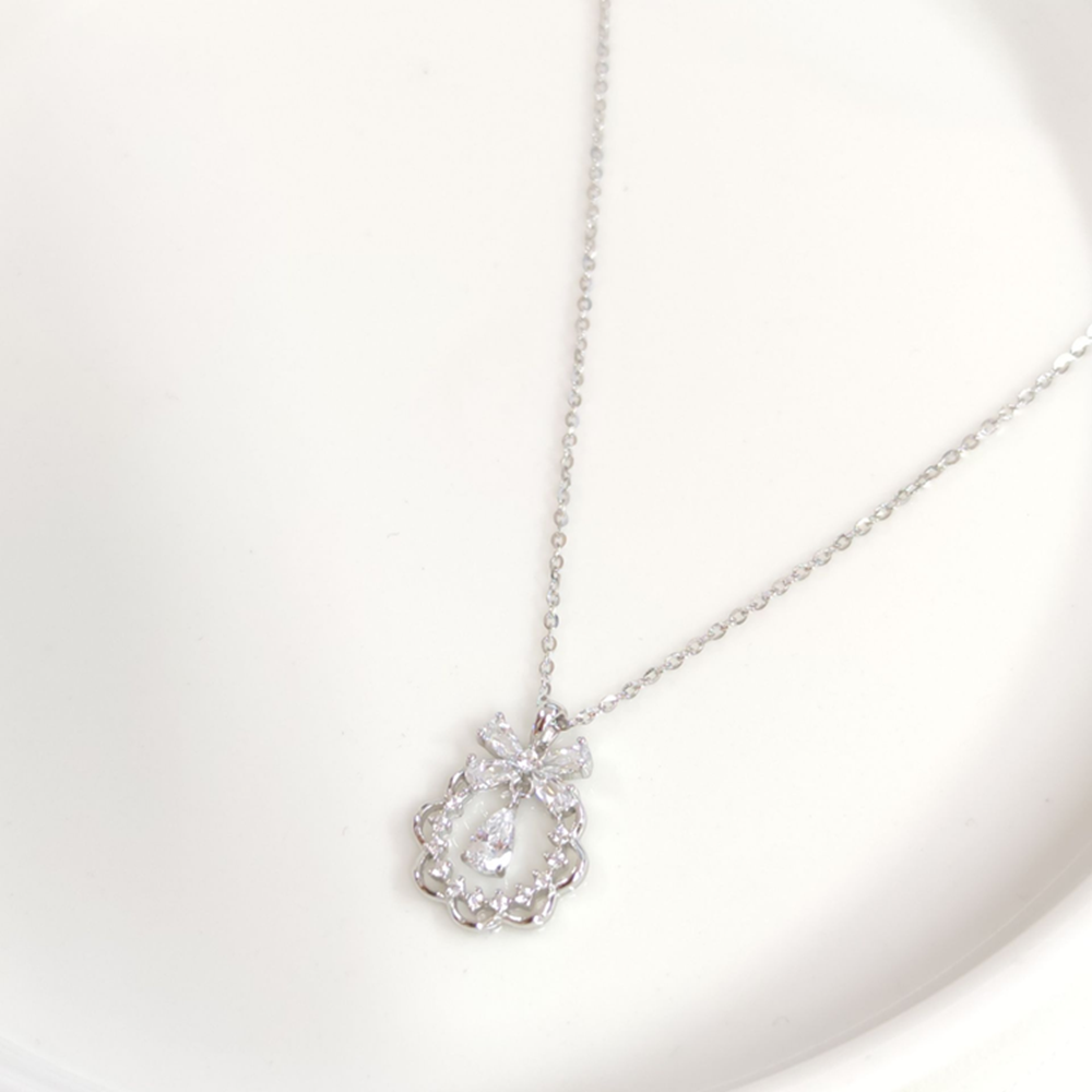 İTHAL 13 MM FİYONK ÇEMBER DAMLA GÜMÜŞ KOLYE