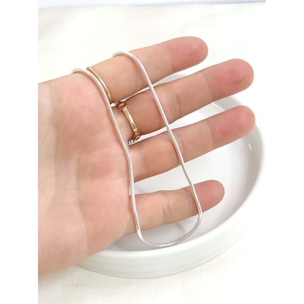 1,85 MM GÜMÜŞ YILAN ZİNCİR KOLYE 55 CM