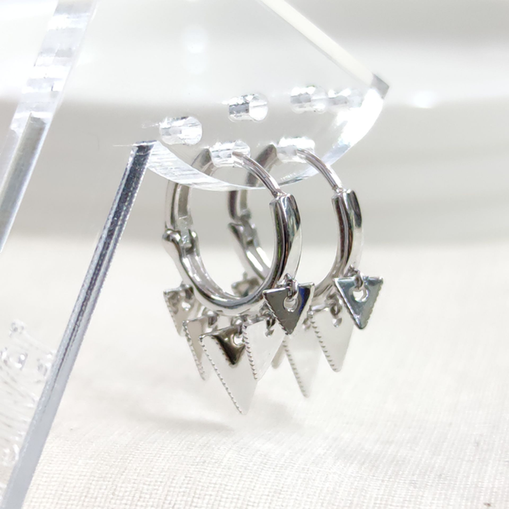 İTHAL SALLANTILI ÜÇGEN SHAK 12 MM GÜMÜŞ HALKA KÜPE