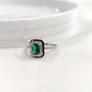 İTHAL SİYAH MİNELİ ZÜMRÜT ZİRKON BAGET GÜMÜŞ YÜZÜK