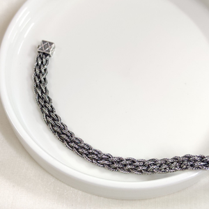 7 MM ÖRGÜ MODEL OKSİTLİ ERKEK BİLEKLİK 20 CM